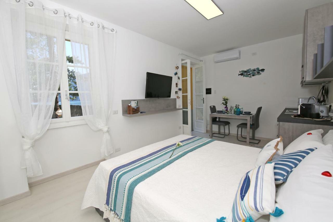 Apartment A Lago Private Beach And Parking Oliveto Lario Екстер'єр фото